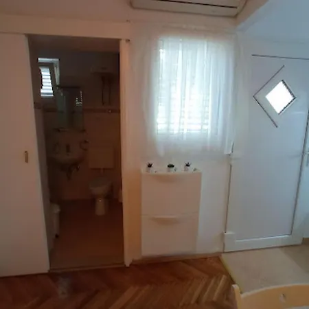 Apartment Dariana *