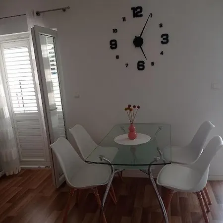 Dariana Apartment