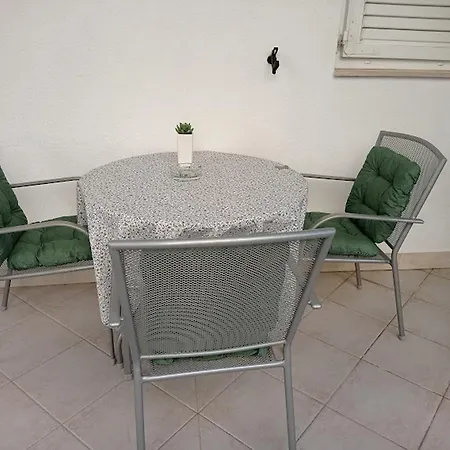 Apartment Dariana *