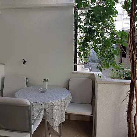 Dariana Apartman